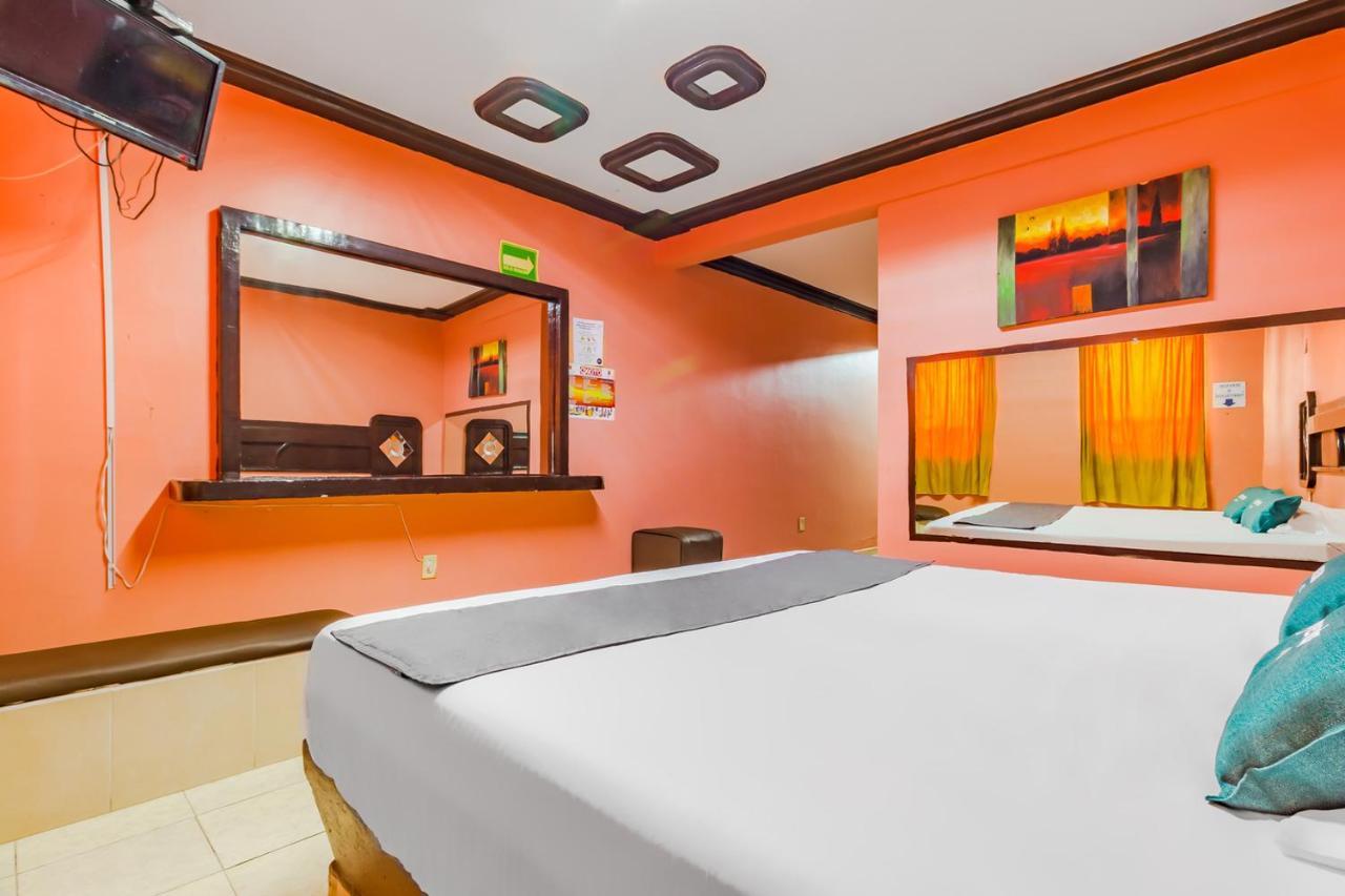 Ayenda Paleis Hotel Santa Cruz Tecamac Buitenkant foto